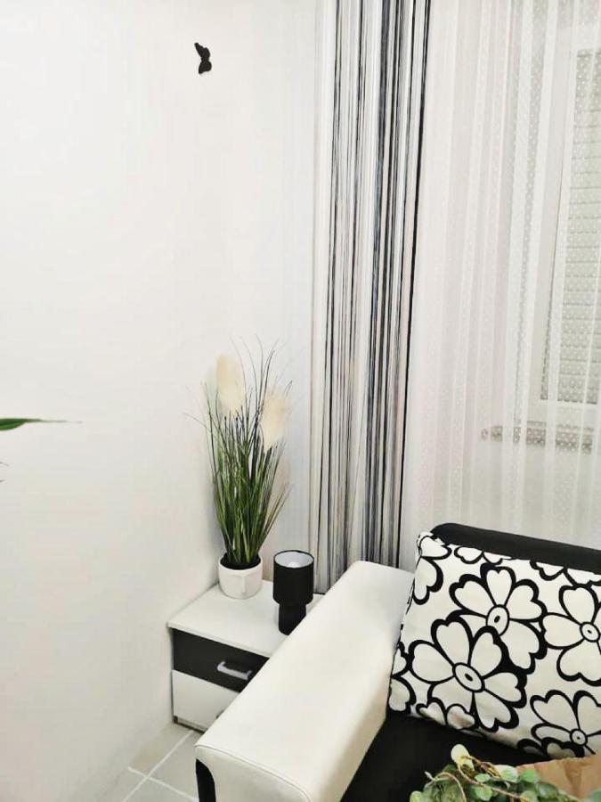 Apartment Decumana Krk Town Buitenkant foto